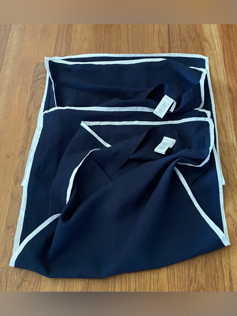 Pottery Barn Belgian Flax Linen Navy Contrast Flange Shams Set
